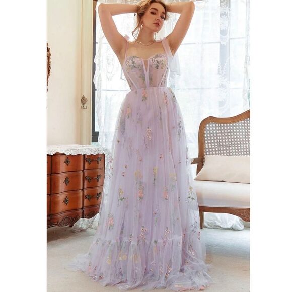 Zapaka Lavender Tulle A Line Corset Plus Size Prom Dress with Embroidered NWT - Picture 1 of 13